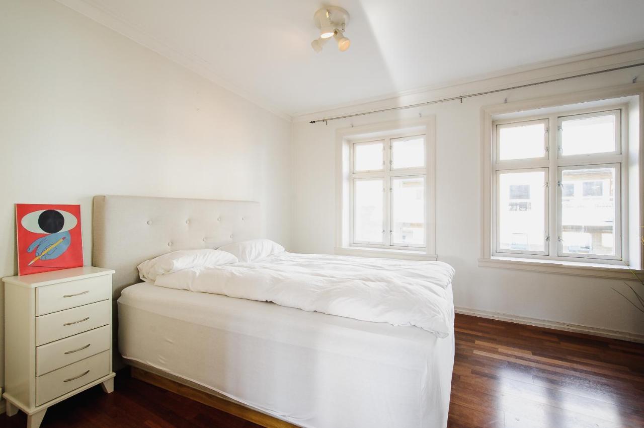 Spacious Penthouse With Grand Terrace Bergen Kültér fotó